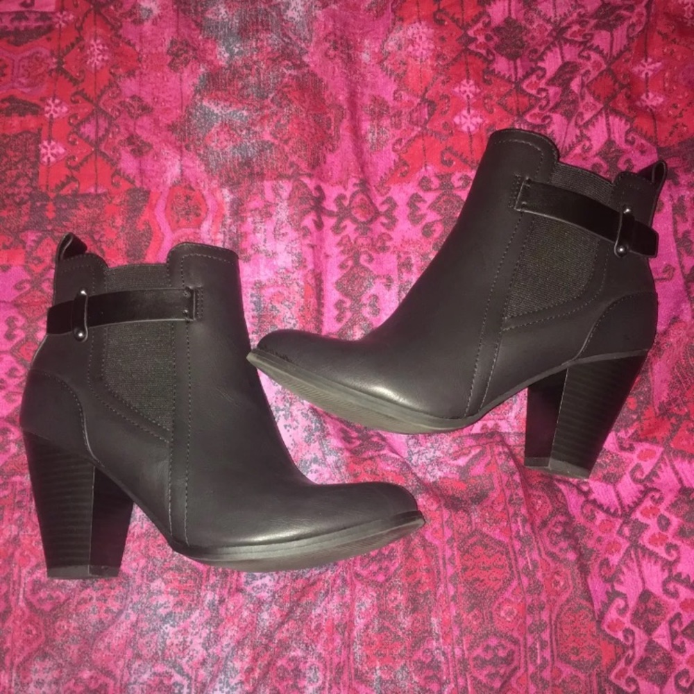 Black boots